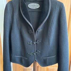 Giesswein Women's Black Wool‎ Cropped Blazer, Size 40